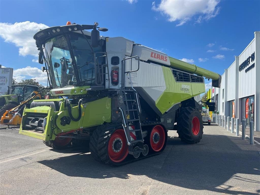 Mähdrescher van het type CLAAS Lexion 8900TT Brede bælter. 7 x CEMOS Automatic. GPS S7. Fuld udstyrsliste!!! Ring til Ulrik på 40255544. Jeg snakker Jysk., Gebrauchtmaschine in Kolding (Foto 4)