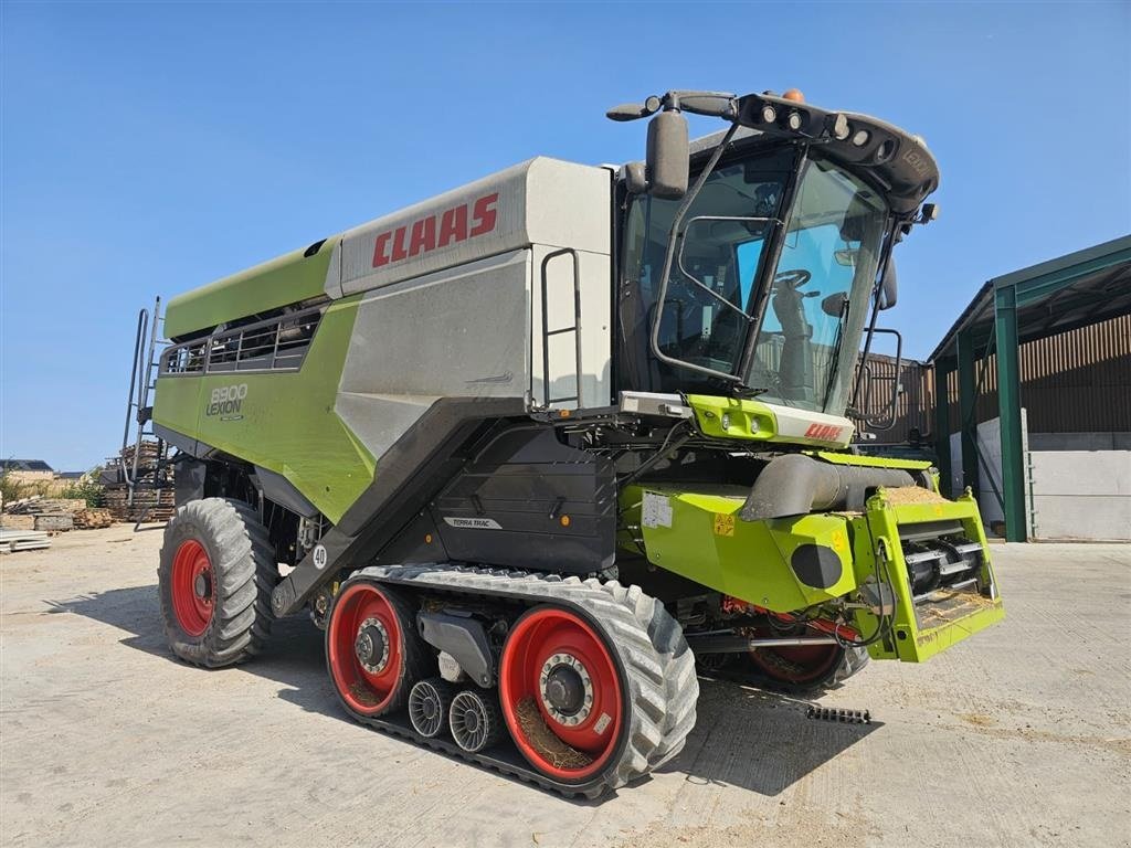 Mähdrescher tip CLAAS Lexion 8900TT Incl. CLAAS Convio 1380 Skærebord og vogn. GPS klar. Ring til Ulrik på 40255544. Jeg snakker Jysk, tysk og engelsk., Gebrauchtmaschine in Kolding (Poză 5)