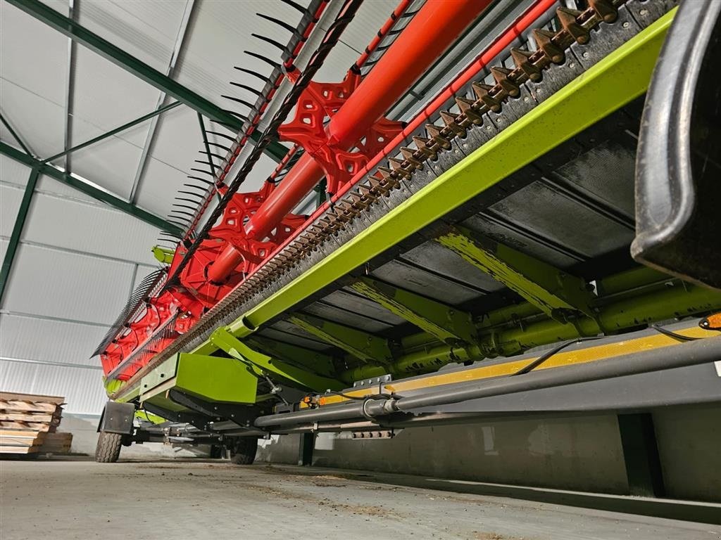 Mähdrescher van het type CLAAS Lexion 8900TT Incl. CLAAS ConvioFlex 1380 Skærebord og vogn. GPS klar. Ring til Ulrik på 40255544. Jeg snakker Jysk, tysk og engelsk., Gebrauchtmaschine in Kolding (Foto 8)