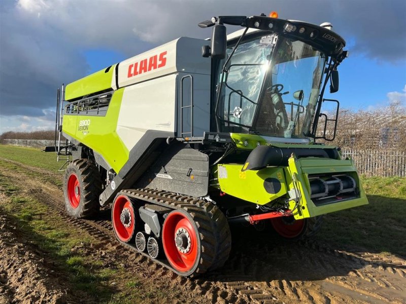 Mähdrescher typu CLAAS Lexion 8900TT Monster CLAAS med alle de fine CEMOS pakker. Ring til Ulrik for mere info på 40255544. Jeg snakker Jysk, tysk og engelsk., Gebrauchtmaschine v Kolding (Obrázek 1)