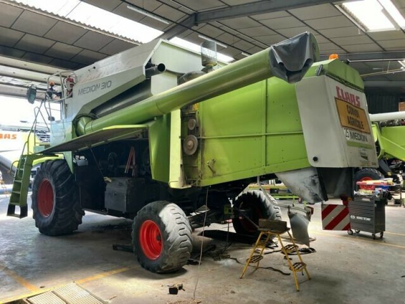 Mähdrescher des Typs CLAAS MEDION 310 INTENSIV, Gebrauchtmaschine in Feurs (Bild 5)