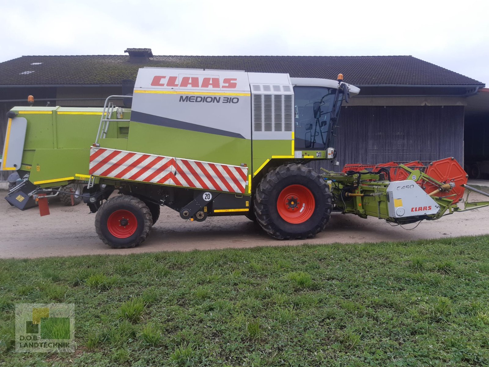 Mähdrescher des Typs CLAAS Medion 310, Gebrauchtmaschine in Regensburg (Bild 3)