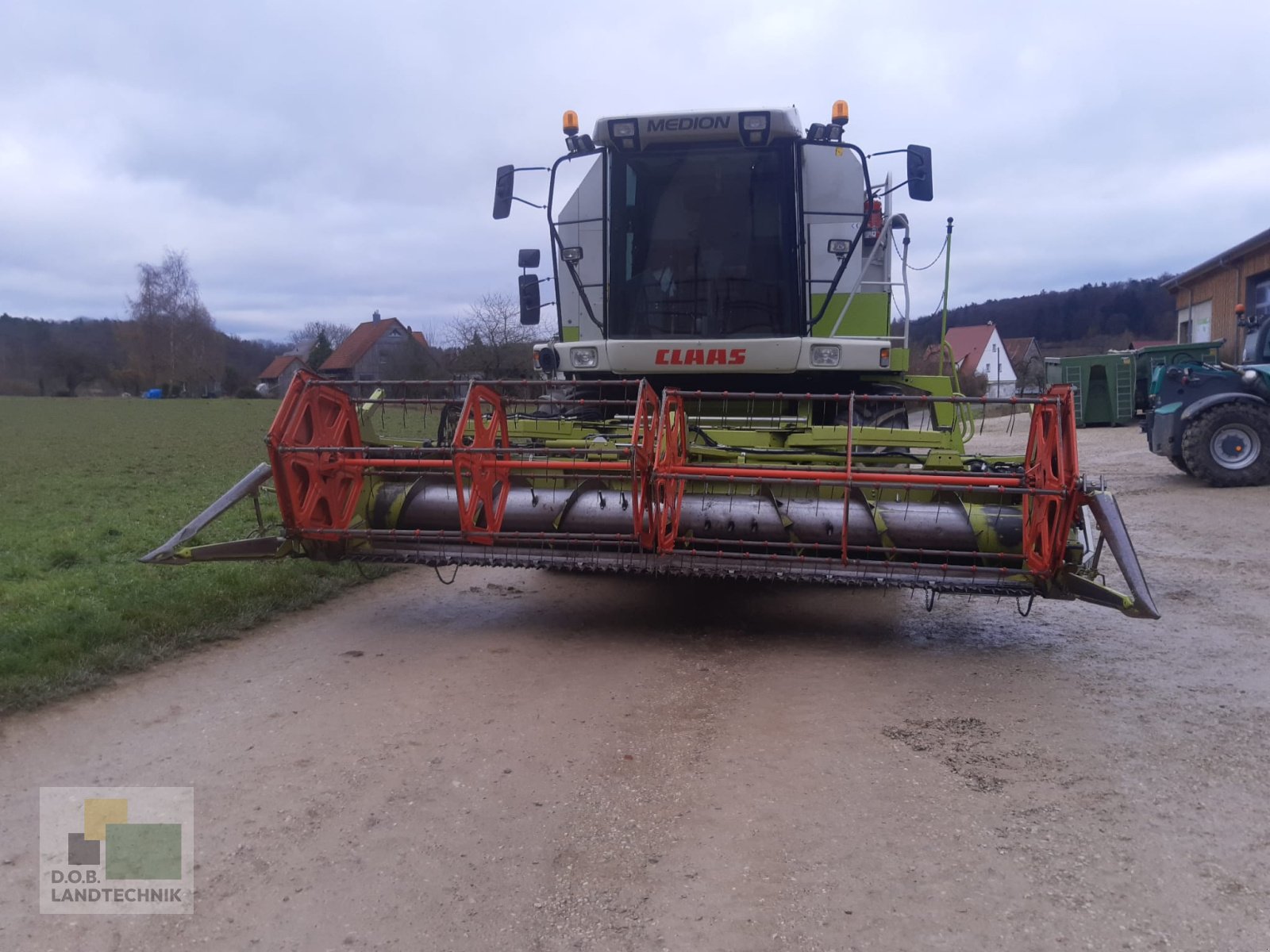 Mähdrescher des Typs CLAAS Medion 310, Gebrauchtmaschine in Regensburg (Bild 9)