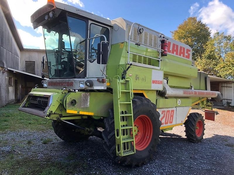 Mähdrescher van het type CLAAS Mega 208, Gebrauchtmaschine in Eppingen (Foto 1)