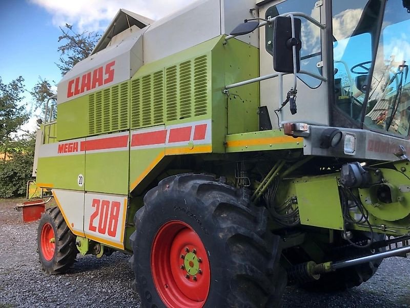 Mähdrescher of the type CLAAS Mega 208, Gebrauchtmaschine in Eppingen (Picture 3)