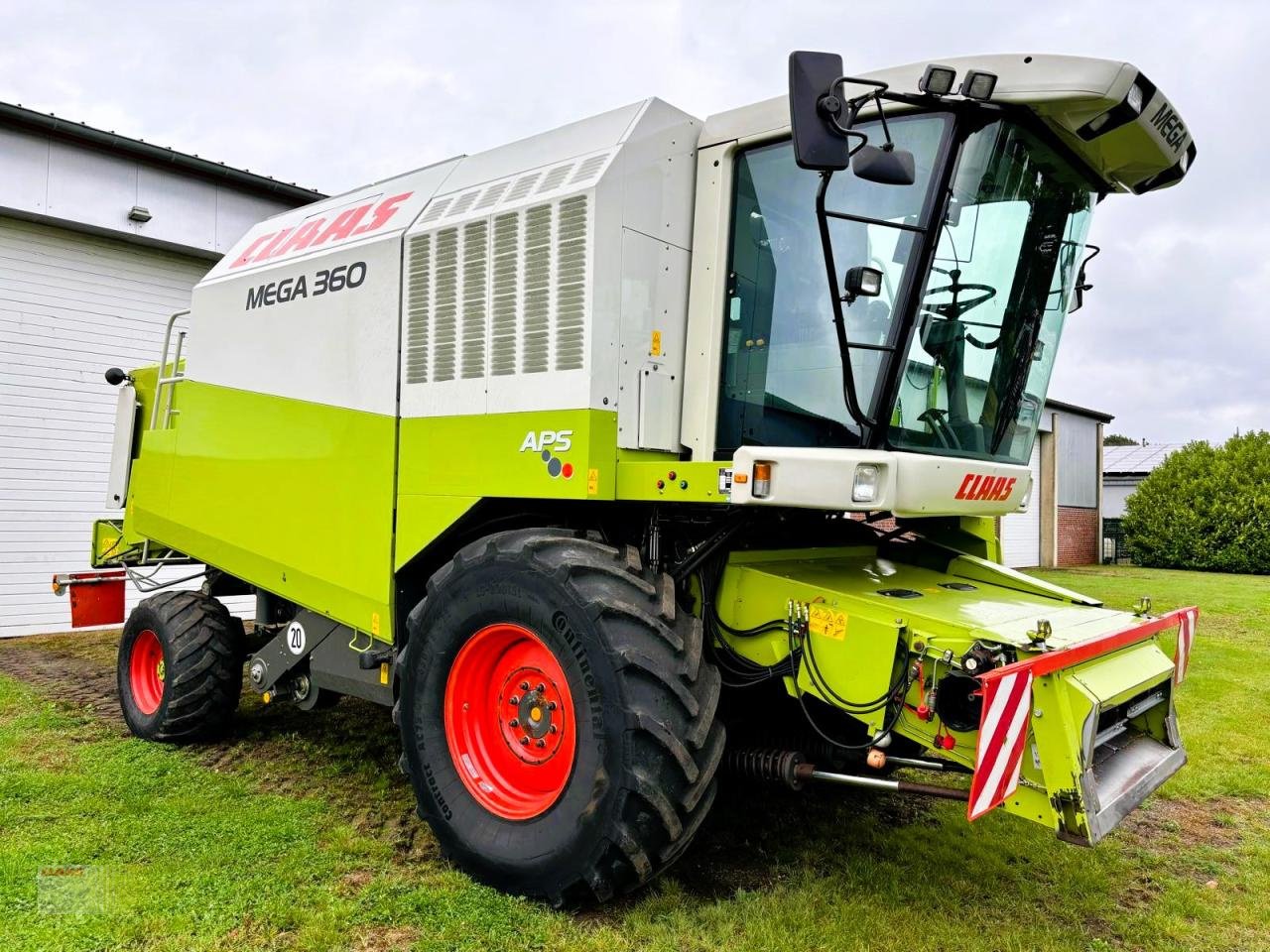 Mähdrescher van het type CLAAS MEGA 360 Allrad, SW C 660 AC, SW-Wagen, Gebrauchtmaschine in Molbergen (Foto 8)