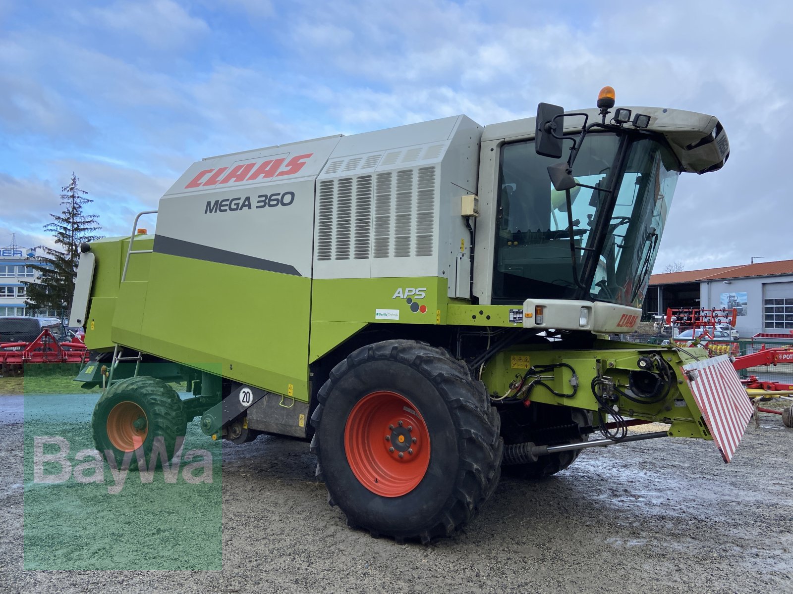 Mähdrescher des Typs CLAAS Mega 360 mit Schneidwerk 4,50m u.Rapsvorsatz, Gebrauchtmaschine in Burgkunstadt (Bild 3)