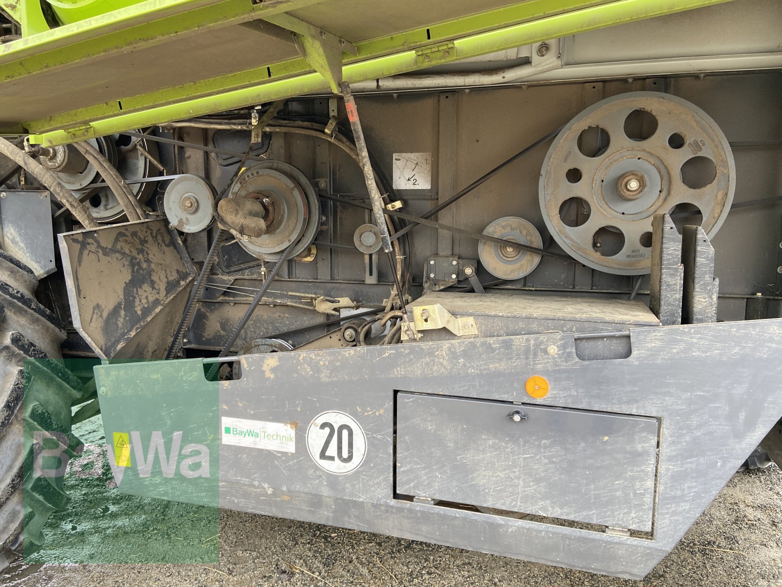 Mähdrescher des Typs CLAAS Mega 360 mit Schneidwerk 4,50m u.Rapsvorsatz, Gebrauchtmaschine in Burgkunstadt (Bild 24)