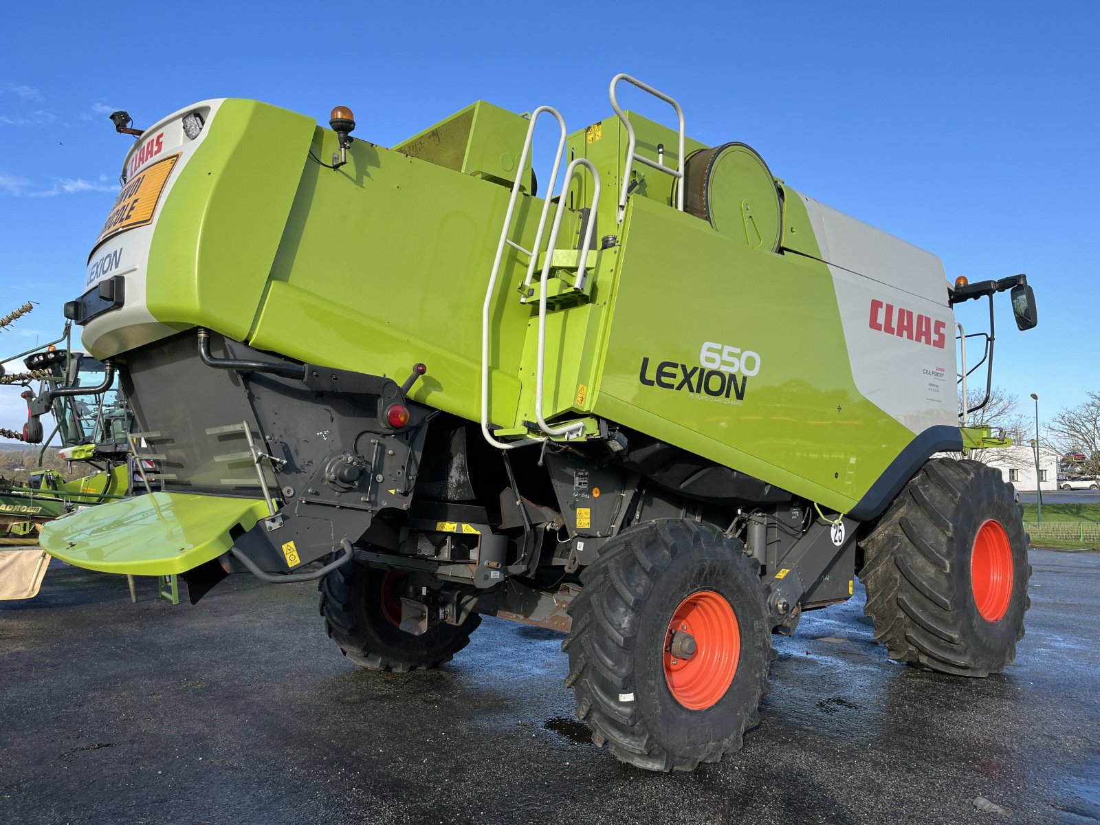 Mähdrescher tipa CLAAS MOISS BATT LEXION 650 2738 H B, Gebrauchtmaschine u PONTIVY (Slika 6)