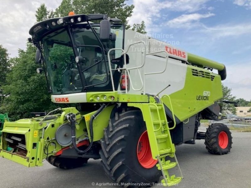 Mähdrescher van het type CLAAS Moissonneuse batteuse LEXION 670 MONTANA Tier 4 Tr, Gebrauchtmaschine in L'Isle-en-Dodon (Foto 1)