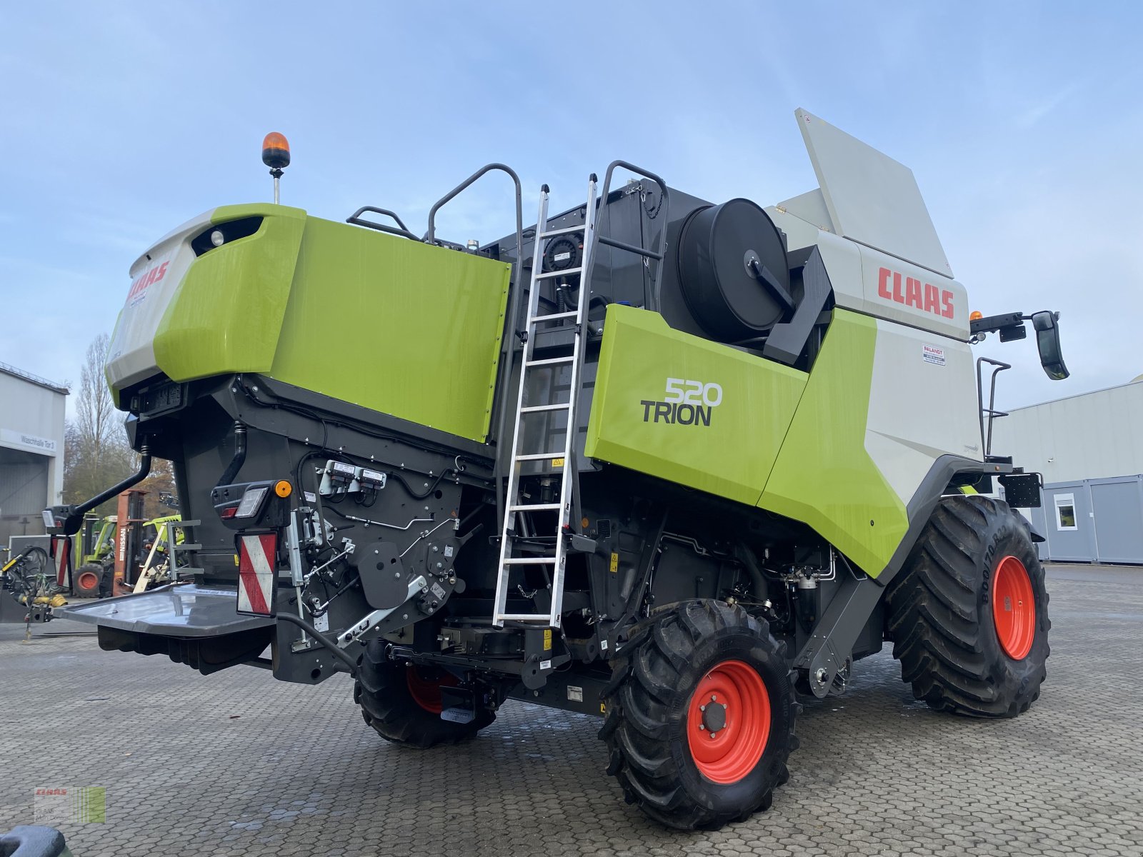 Mähdrescher des Typs CLAAS Trion 520, Gebrauchtmaschine in Vohburg (Bild 2)