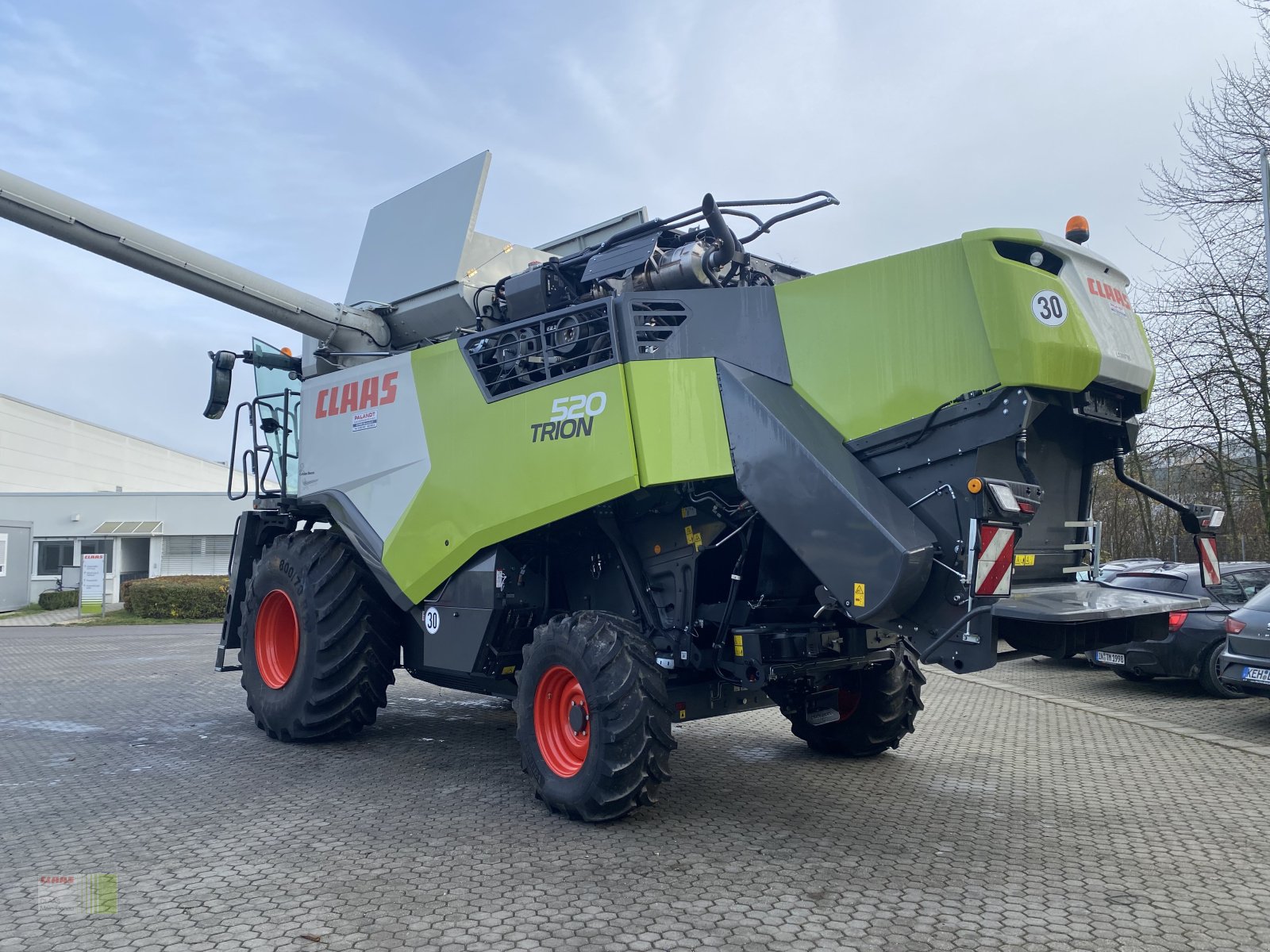 Mähdrescher des Typs CLAAS Trion 520, Gebrauchtmaschine in Vohburg (Bild 3)