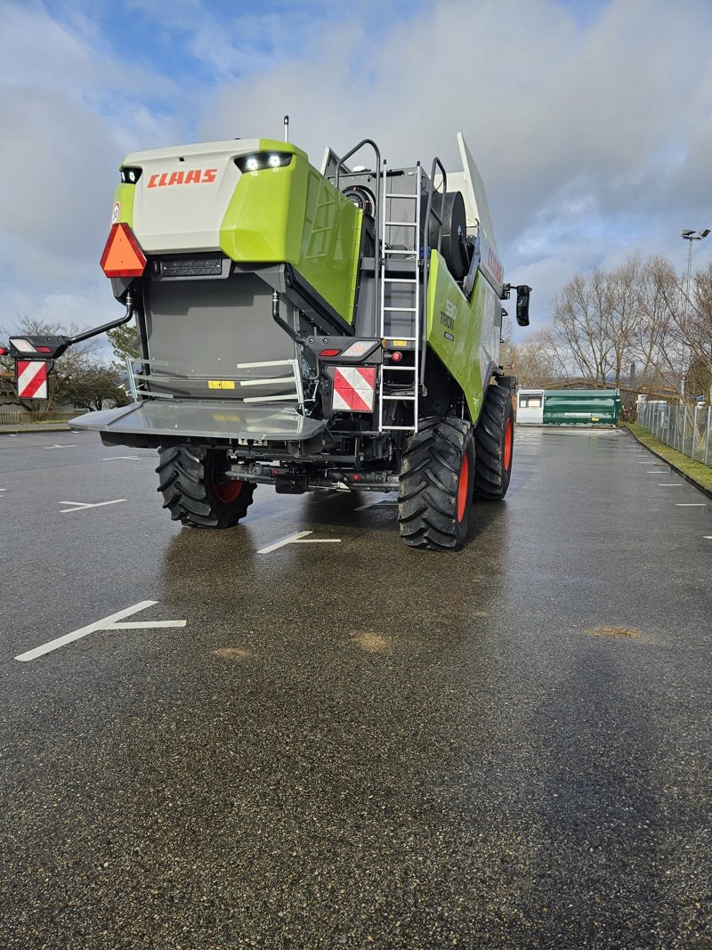 Mähdrescher tip CLAAS Trion 530 Montana, Ausstellungsmaschine in Domdidier (Poză 2)