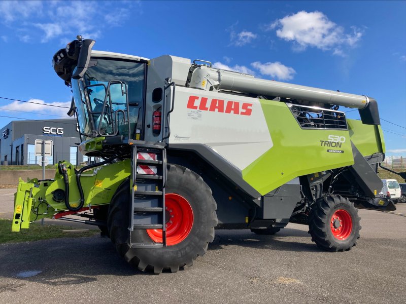 Mähdrescher del tipo CLAAS TRION 530 MONTANA, Gebrauchtmaschine In CHEMINOT (Immagine 1)