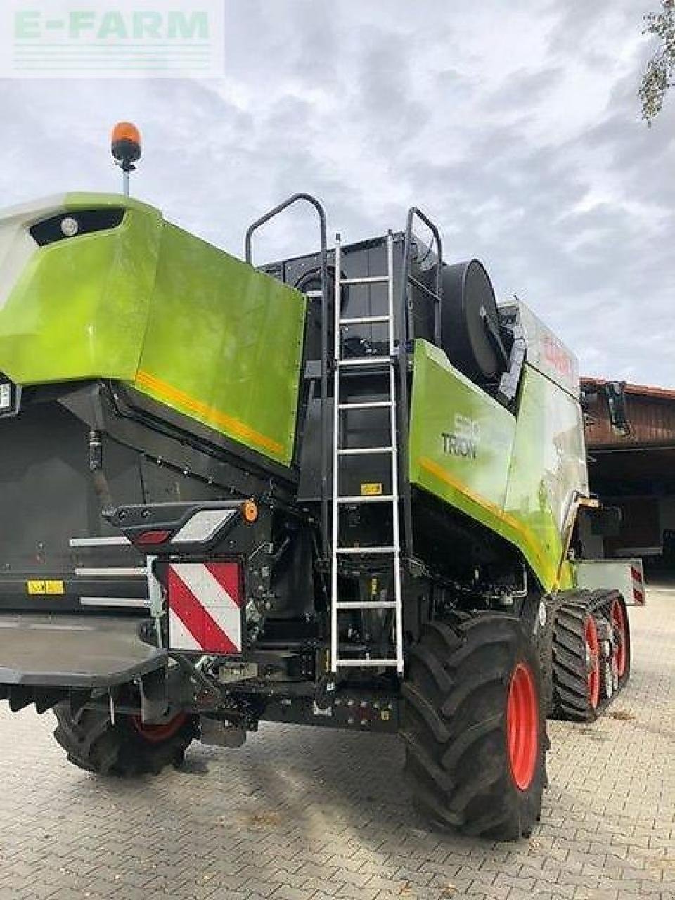 Mähdrescher от тип CLAAS trion 530 terra trac, Gebrauchtmaschine в NEUKIRCHEN V. WALD (Снимка 5)