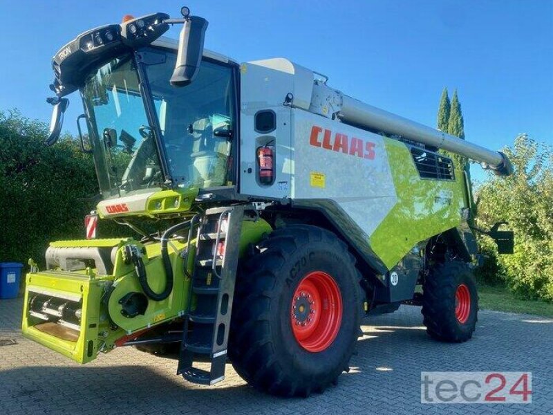 Mähdrescher typu CLAAS Trion 650 mit Schneidwerk, Gebrauchtmaschine v Östringen