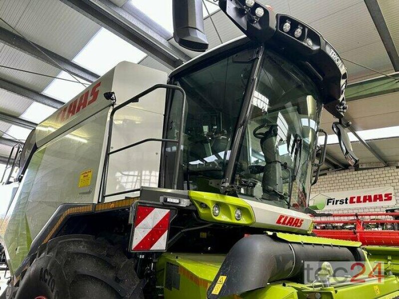 Mähdrescher du type CLAAS Trion 650 mit Schneidwerk, Gebrauchtmaschine en Östringen (Photo 1)