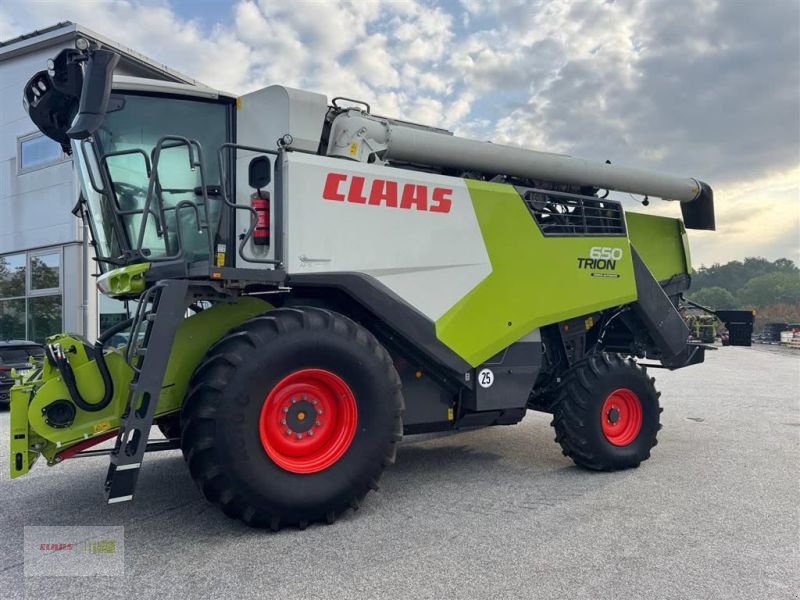 Mähdrescher des Typs CLAAS TRION 650, Gebrauchtmaschine in Arnstorf (Bild 1)