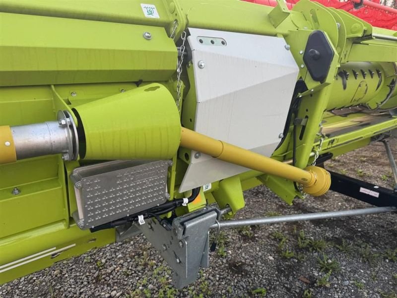 Mähdrescher des Typs CLAAS TRION 650, Gebrauchtmaschine in Arnstorf (Bild 17)