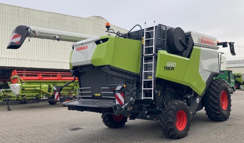 Mähdrescher des Typs CLAAS TRION 650, Gebrauchtmaschine in Hockenheim (Bild 3)