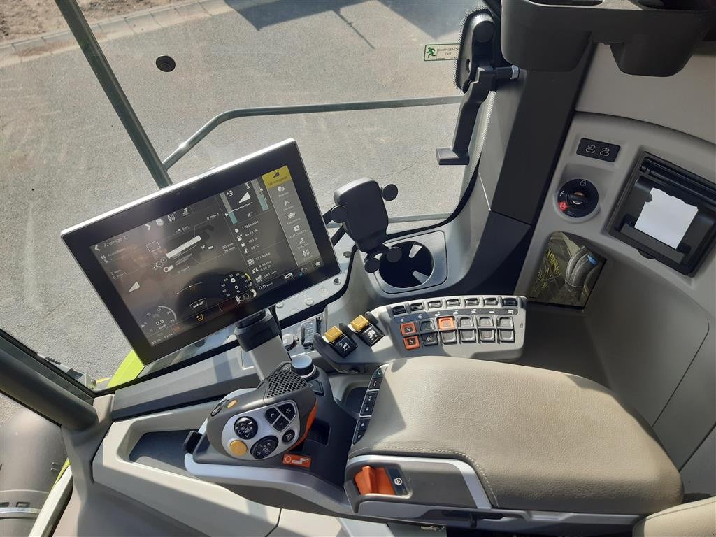 Mähdrescher van het type CLAAS Trion 730, Gebrauchtmaschine in Grimma (Foto 11)