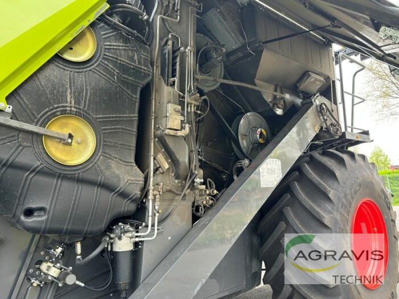 Mähdrescher van het type CLAAS TRION 730, Gebrauchtmaschine in Meppen (Foto 4)