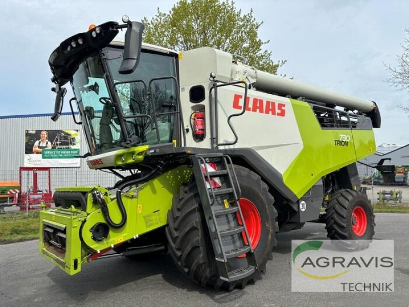 Mähdrescher typu CLAAS TRION 730, Gebrauchtmaschine v Meppen (Obrázok 1)