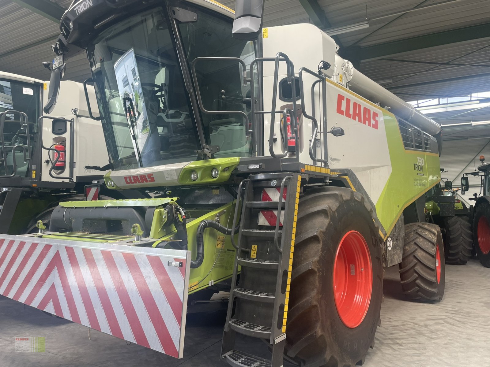 Mähdrescher des Typs CLAAS Trion 730, Gebrauchtmaschine in Vohburg (Bild 1)