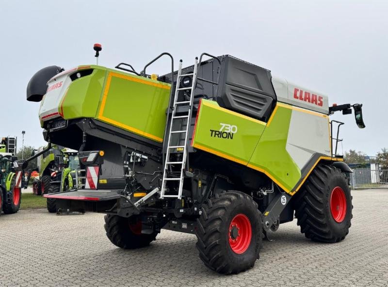 Mähdrescher du type CLAAS TRION 730, Gebrauchtmaschine en Hockenheim (Photo 5)