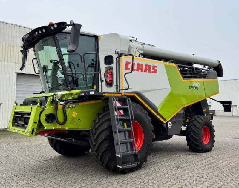 Mähdrescher du type CLAAS TRION 730, Gebrauchtmaschine en Hockenheim (Photo 1)