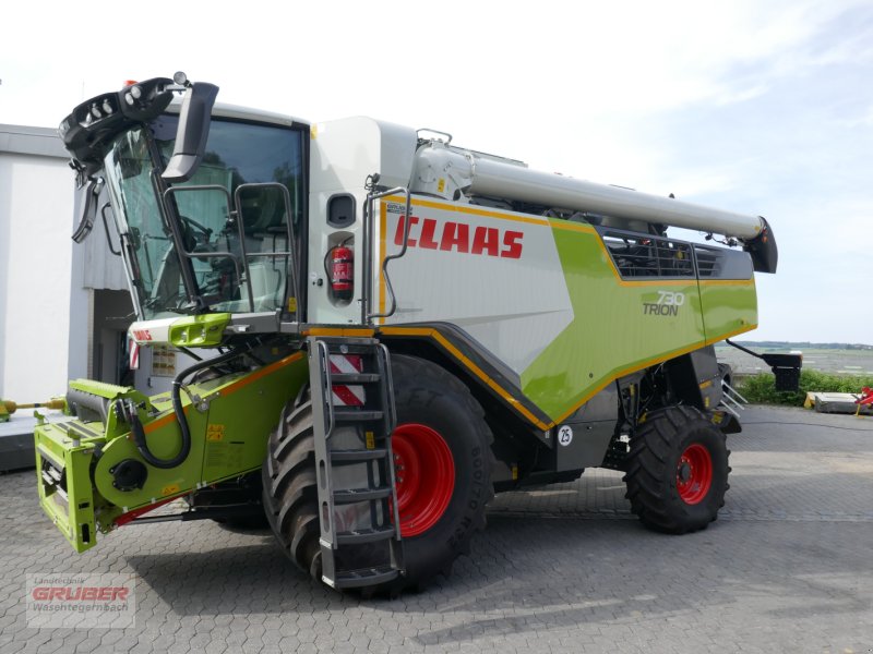 Mähdrescher del tipo CLAAS Trion 730, Gebrauchtmaschine en Dorfen