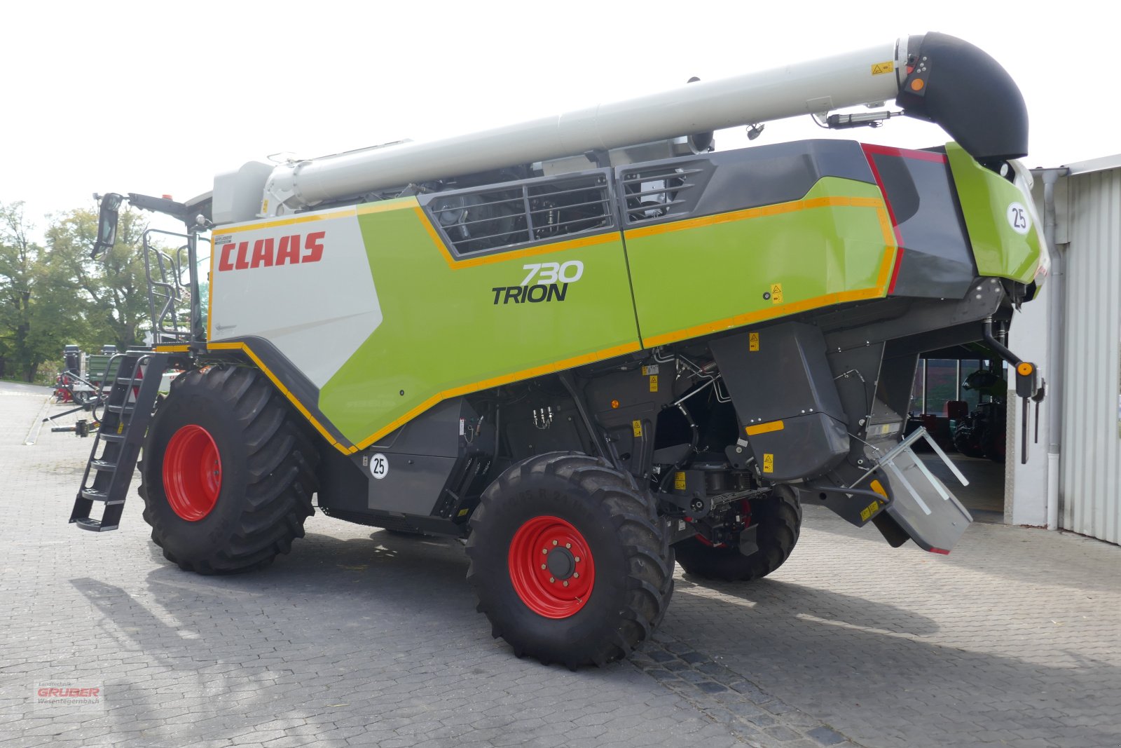 Mähdrescher des Typs CLAAS Trion 730, Gebrauchtmaschine in Dorfen (Bild 5)