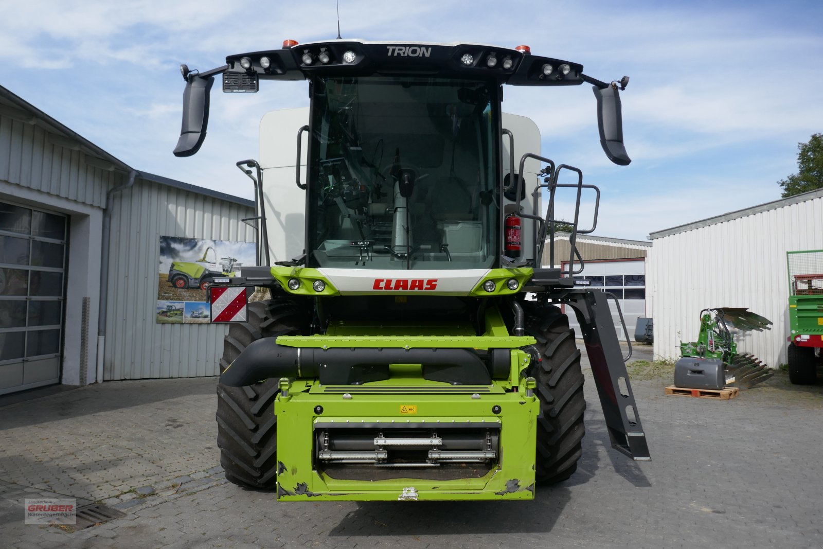 Mähdrescher des Typs CLAAS Trion 730, Gebrauchtmaschine in Dorfen (Bild 2)