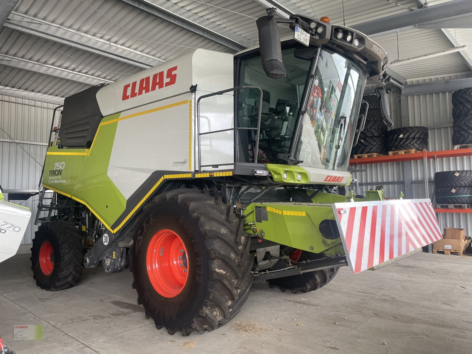 Mähdrescher des Typs CLAAS Trion 750, Gebrauchtmaschine in Wassertrüdingen (Bild 1)