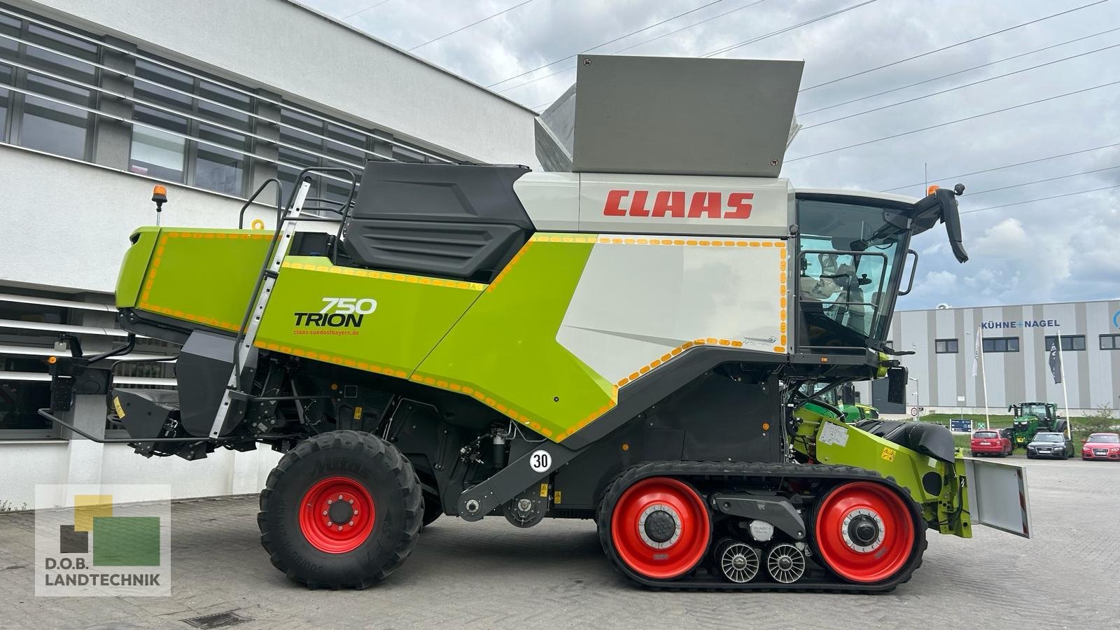 Mähdrescher от тип CLAAS TRION 750, Gebrauchtmaschine в Regensburg (Снимка 4)