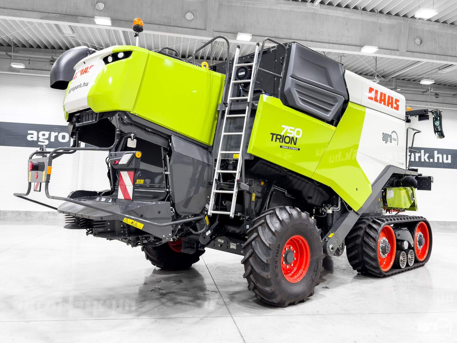 Mähdrescher a típus CLAAS Trion 750TT APS Hybrid, Gebrauchtmaschine ekkor: Csengele (Kép 4)