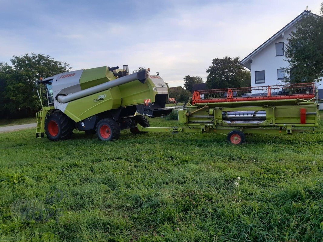 Mähdrescher typu CLAAS Tucano 320 Allrad, Gebrauchtmaschine w Schutterzell (Zdjęcie 12)