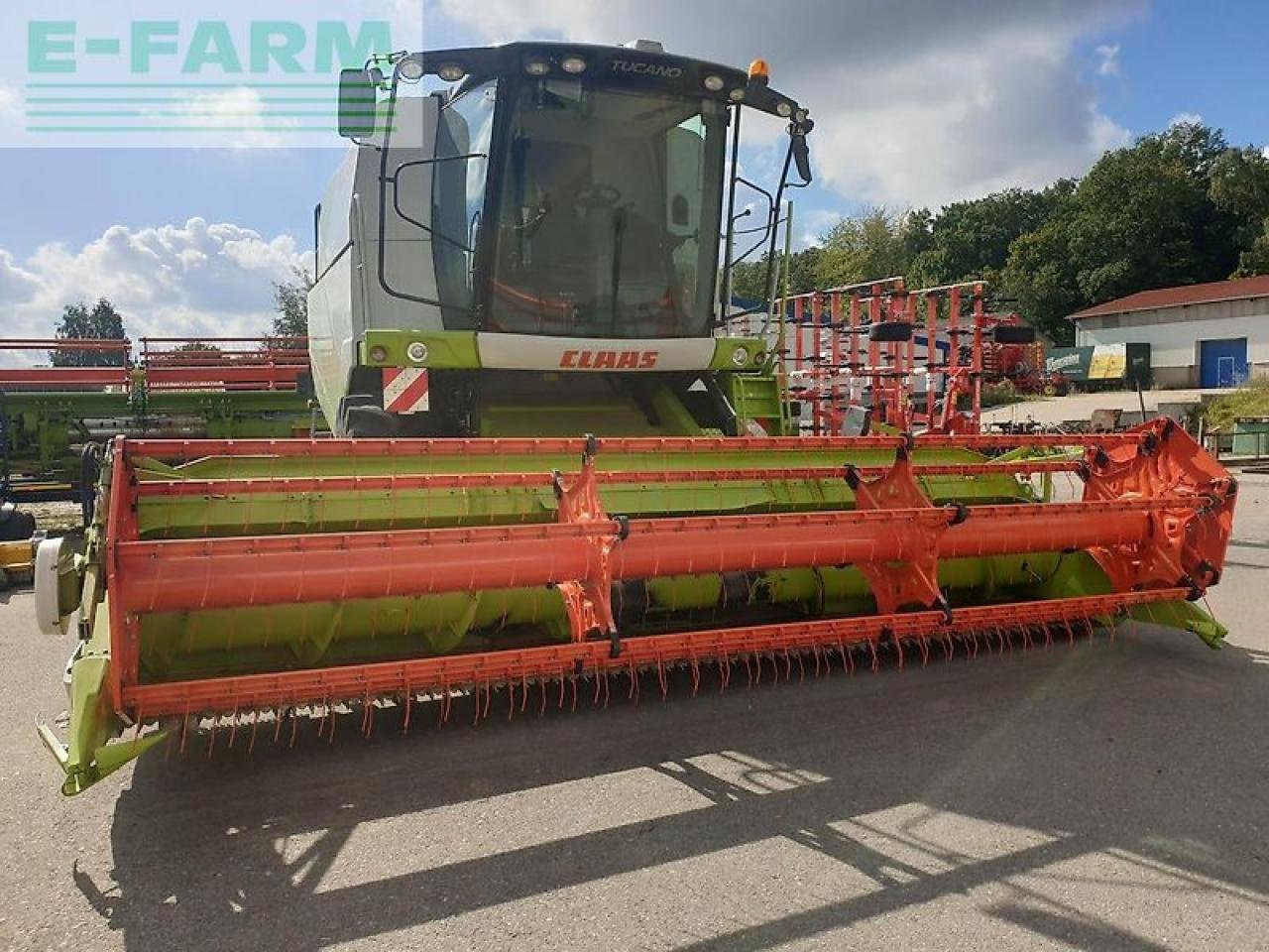 Mähdrescher του τύπου CLAAS tucano 320 +vario 560, Gebrauchtmaschine σε NEUENDORF AM SPECK (Φωτογραφία 5)