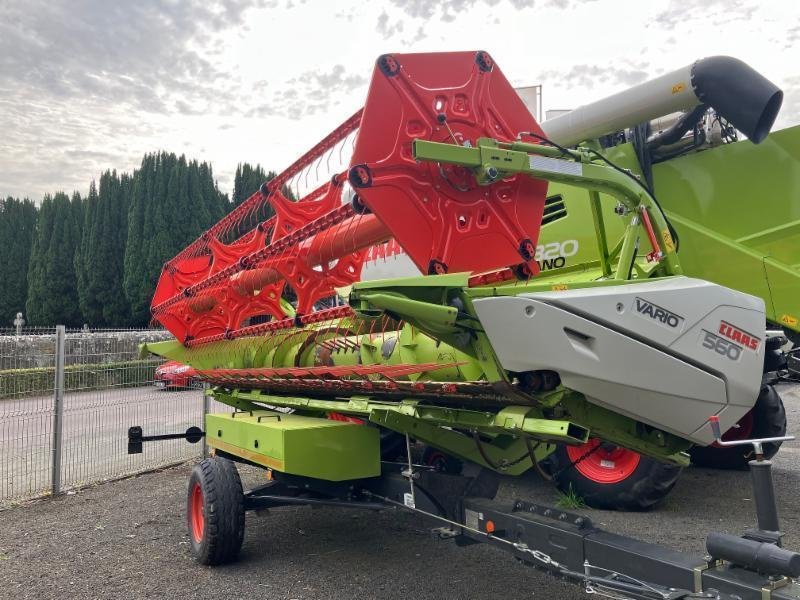 Mähdrescher του τύπου CLAAS TUCANO 320, Gebrauchtmaschine σε CONNANTRE (Φωτογραφία 11)