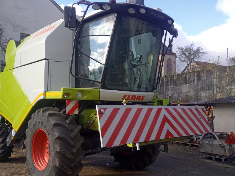 Mähdrescher tip CLAAS Tucano 320, Gebrauchtmaschine in Wollbach (Poză 1)