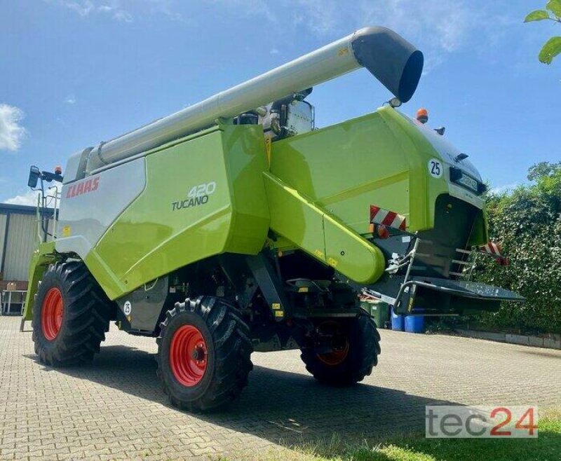 Mähdrescher tip CLAAS Tucano 420 mit Schneidwerk, Gebrauchtmaschine in Östringen (Poză 9)