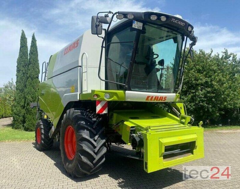 Mähdrescher tip CLAAS Tucano 420 mit Schneidwerk, Gebrauchtmaschine in Östringen (Poză 11)