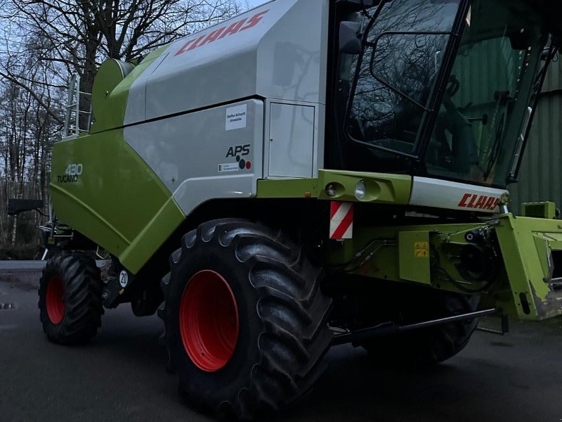 Mähdrescher typu CLAAS Tucano 430 + Claas V 540 Schneidwerk, Gebrauchtmaschine v Bevern (Obrázek 1)