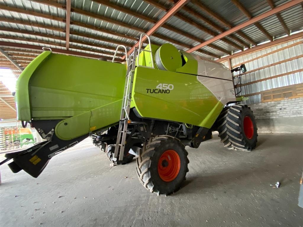 Mähdrescher typu CLAAS Tucano 450 ( Mini Lexion ). Fin Mini Lexion. Rystemaskine Incl. 6,6 meter Vario skærebord. Ring til Ulrik på 40255544. Jeg snakker Jysk, tysk og engelsk., Gebrauchtmaschine v Kolding (Obrázek 7)