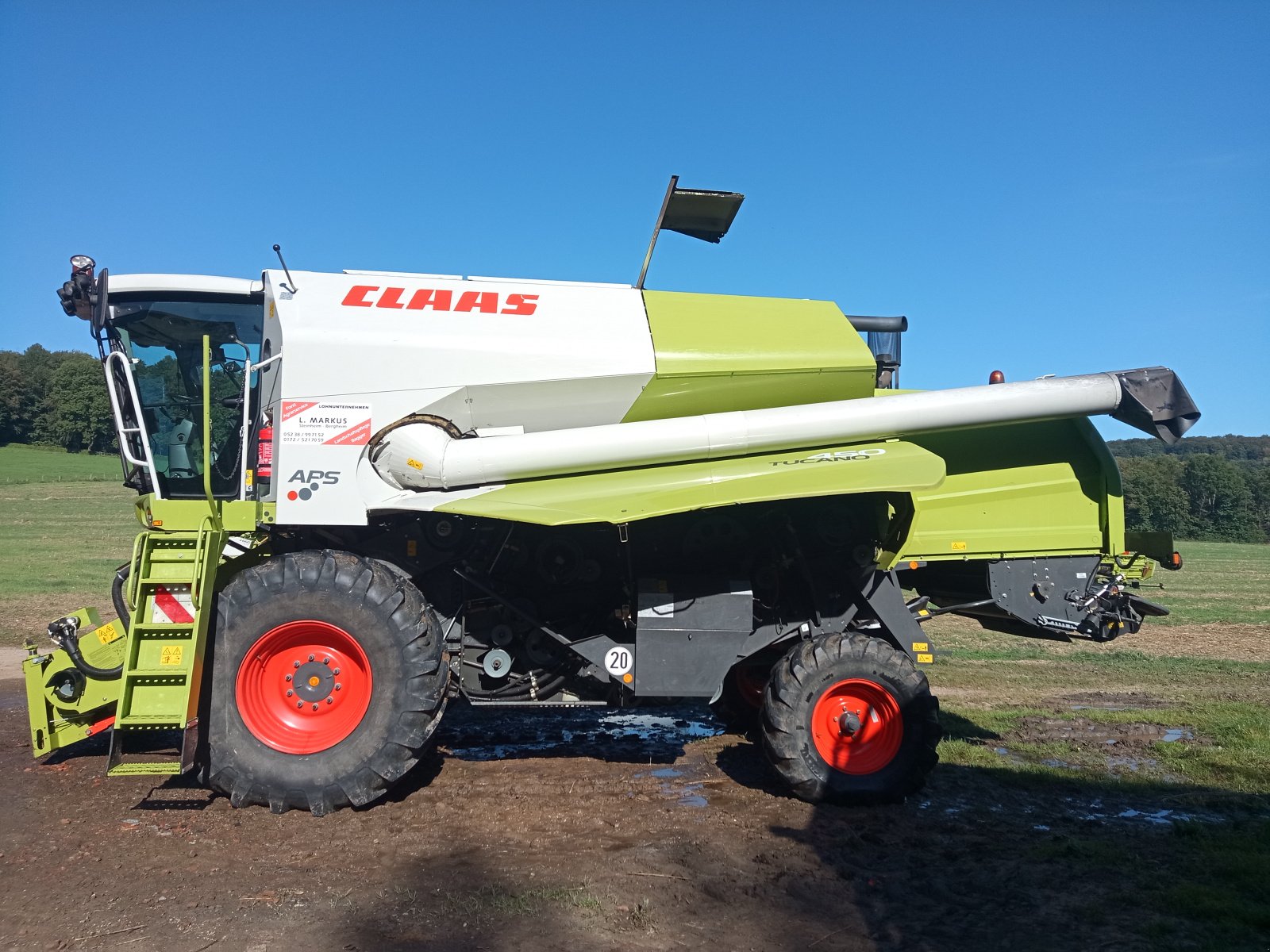 Mähdrescher of the type CLAAS Tucano 450, Gebrauchtmaschine in Steinheim (Picture 1)