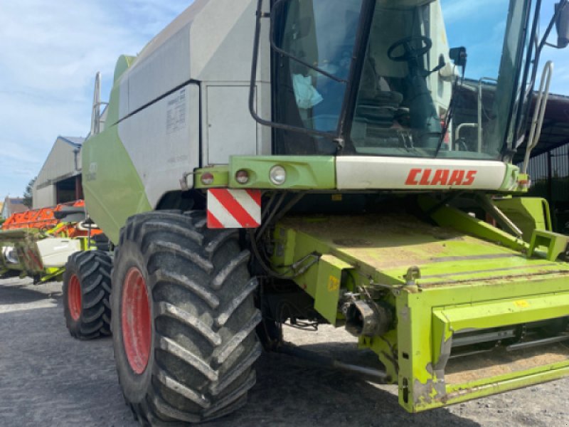 Mähdrescher des Typs CLAAS TUCANO 470, Gebrauchtmaschine in VERT TOULON (Bild 1)