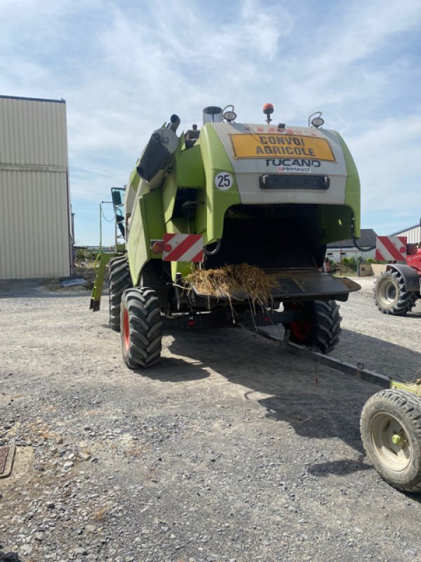 Mähdrescher des Typs CLAAS TUCANO 470, Gebrauchtmaschine in VERT TOULON (Bild 3)