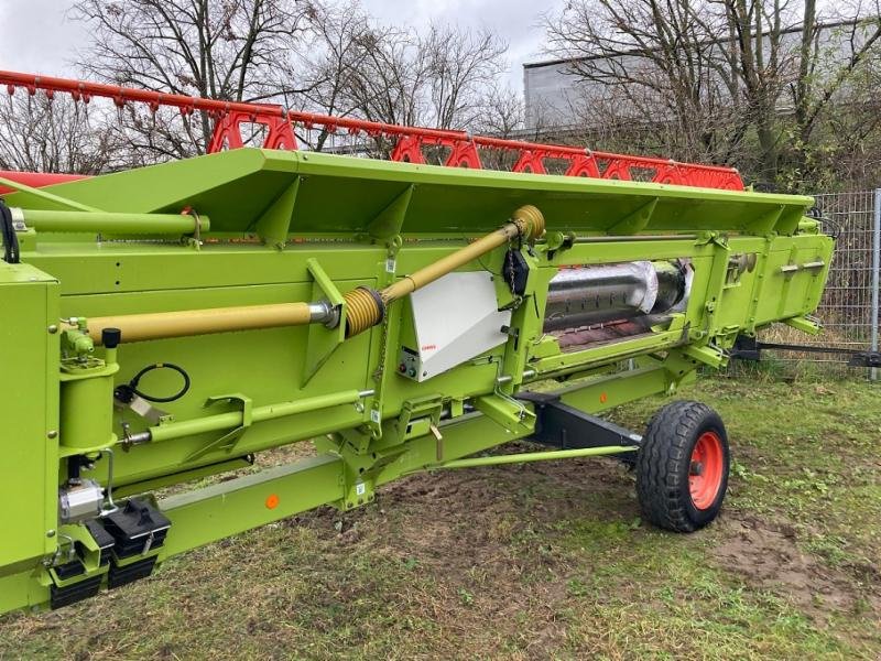 Mähdrescher del tipo CLAAS TUCANO 470, Gebrauchtmaschine In Hockenheim (Immagine 12)