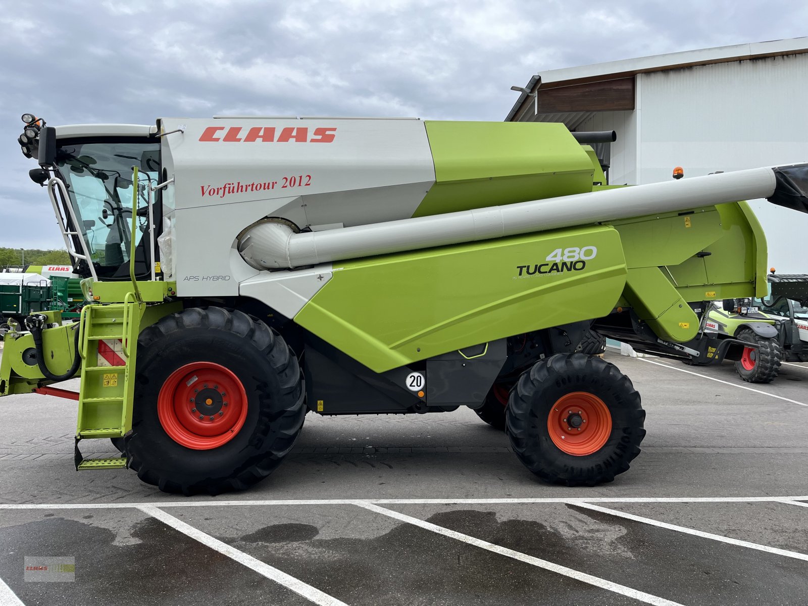 Mähdrescher van het type CLAAS Tucano 480 PREIS REDUZIERT !!!, Gebrauchtmaschine in Langenau (Foto 1)