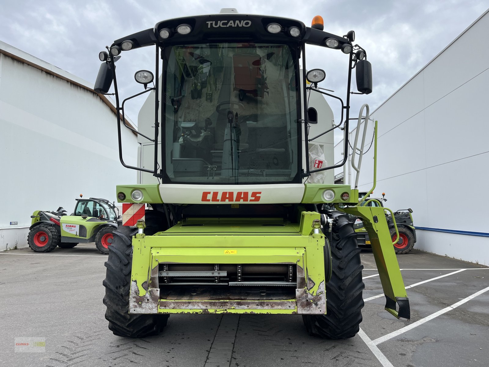 Mähdrescher des Typs CLAAS Tucano 480 PREIS REDUZIERT !!!, Gebrauchtmaschine in Langenau (Bild 2)